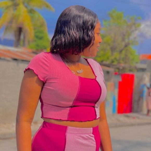 Meet your Posher, Charitable - Picture 1 of 1